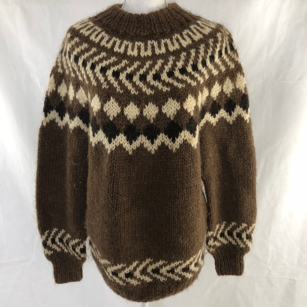 Handknitted Iceland 100% pure wool sweater-Large